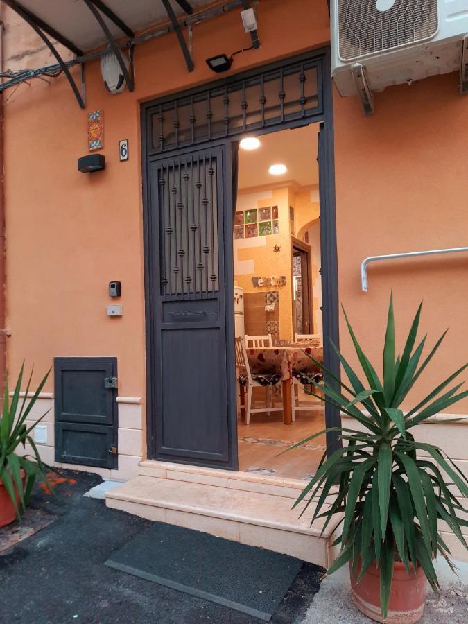Il Sole Della Guilla Villa Palermo Luaran gambar